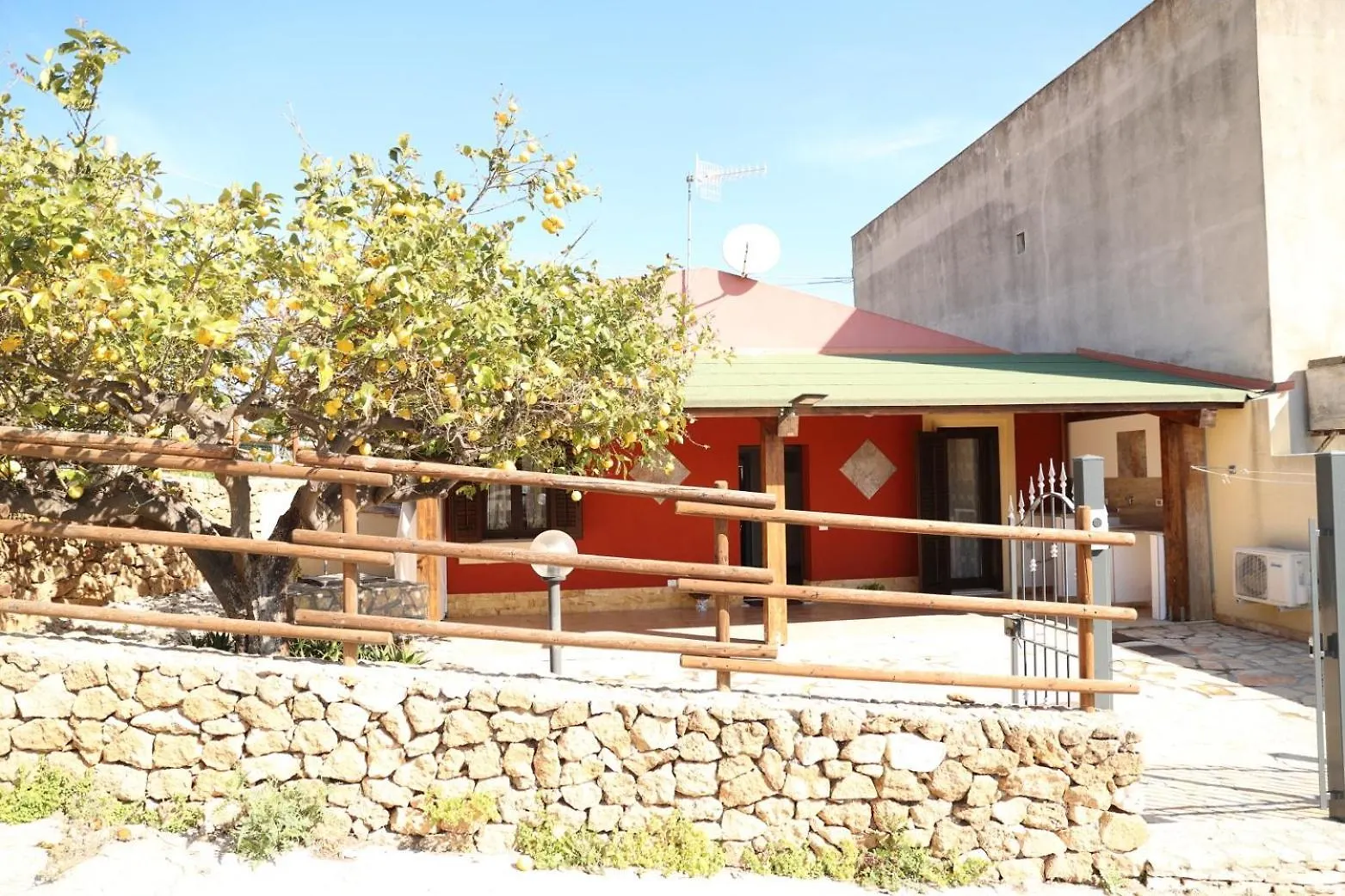 Holiday home Un Angolo Di Paradiso In Sicilia Crocevie